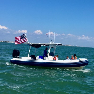 parasail shuttle boat